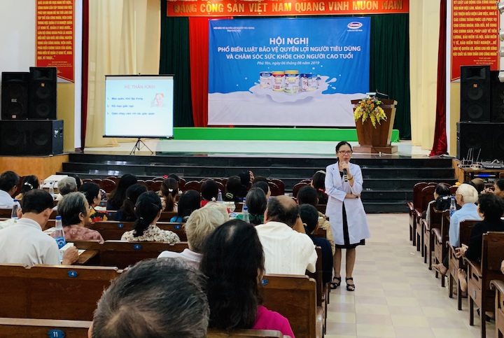 Vinamilk[-]tổ[-]chức[-]nhiều[-]hoạt[-]động[-]ý[-]nghĩa[-]cho[-]người[-]cao[-]tuổi[-]trên[-]cả[-]nước[-]